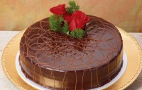 Torta de chocolate(nueces y almendras)